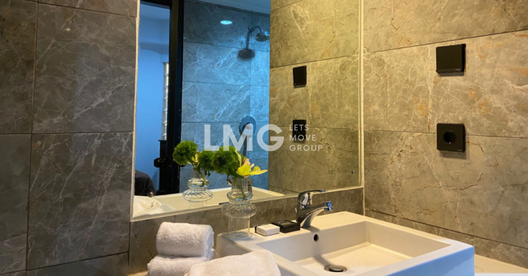 img apartment brawijaya bathroom 2